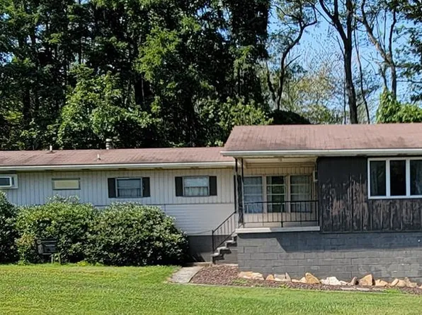 129 Sechler Rd, Somerset, PA 15501