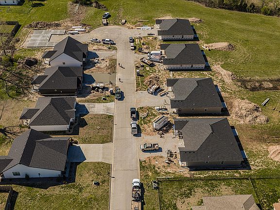 2nd image of 2721/2773 S Caden Lane