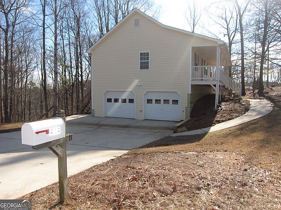 2nd image of 434 Spring Leaf Dr