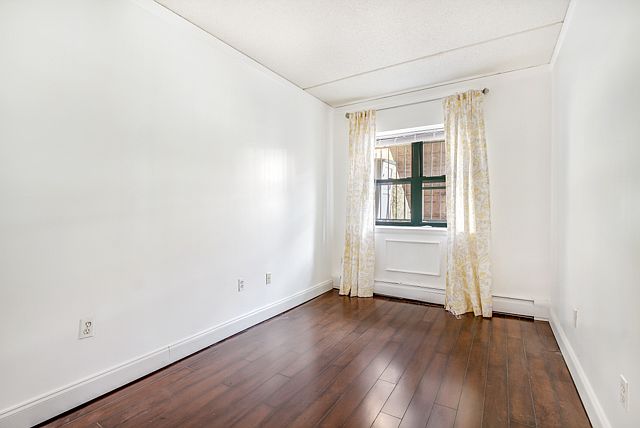 2nd image of 55 E 118th St Fl 3