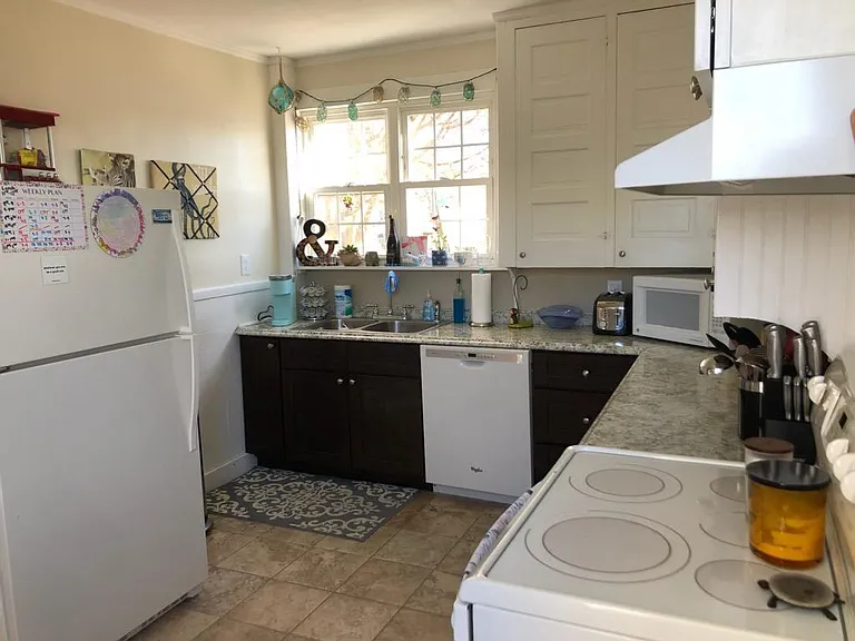161 W Broad St #1 — Photo 2