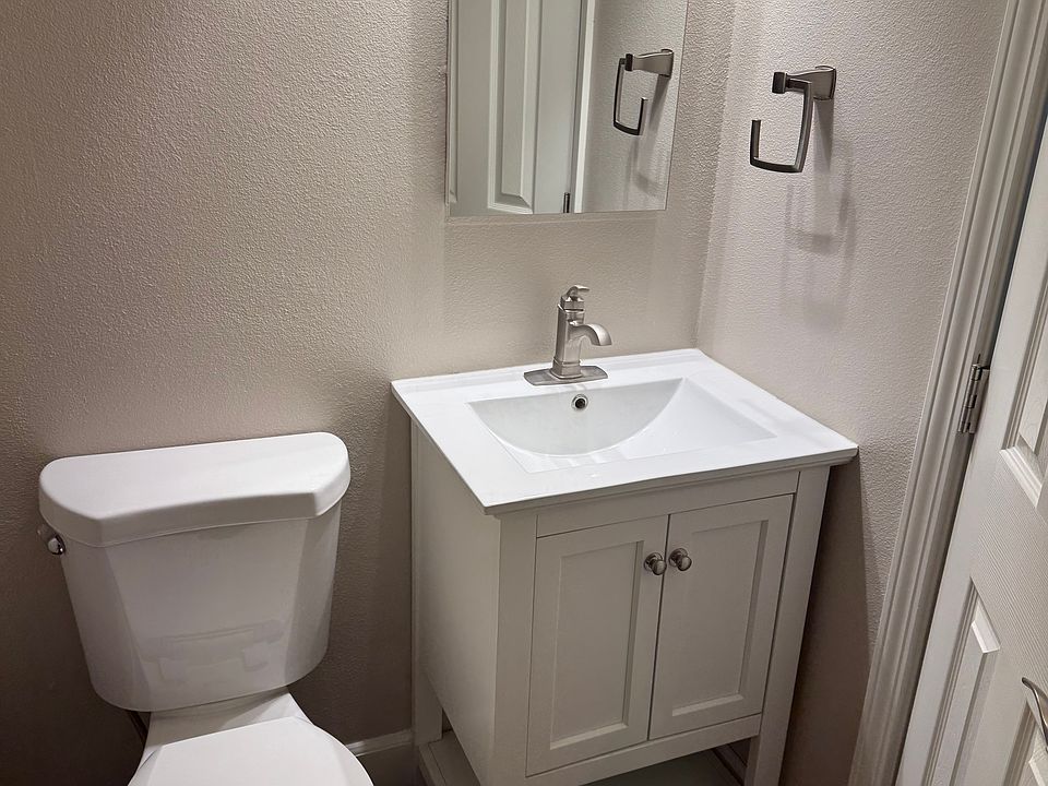 Downstairs half bath
