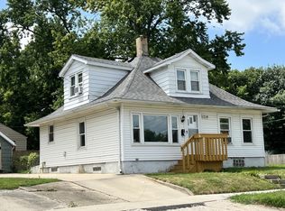 1314 W Walnut St, Bloomington, IL 61701