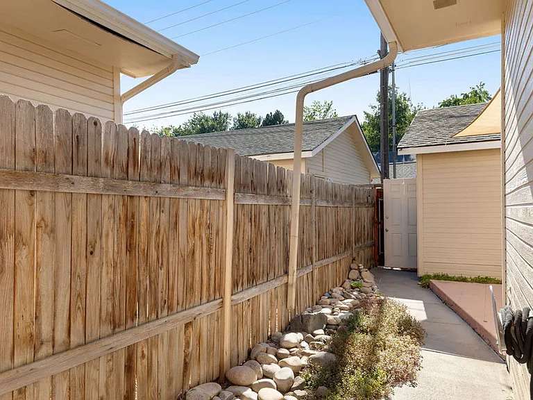 1817 S Colorado Ave — Photo 31