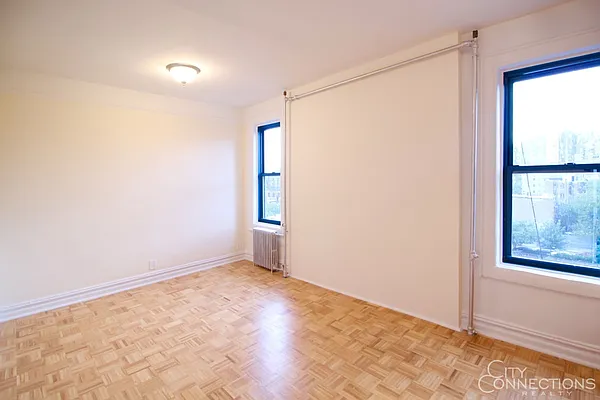 Rented by City Connections Realty | media 16