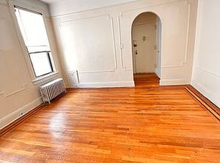 870 E 28th St #3C, Brooklyn, NY 11210