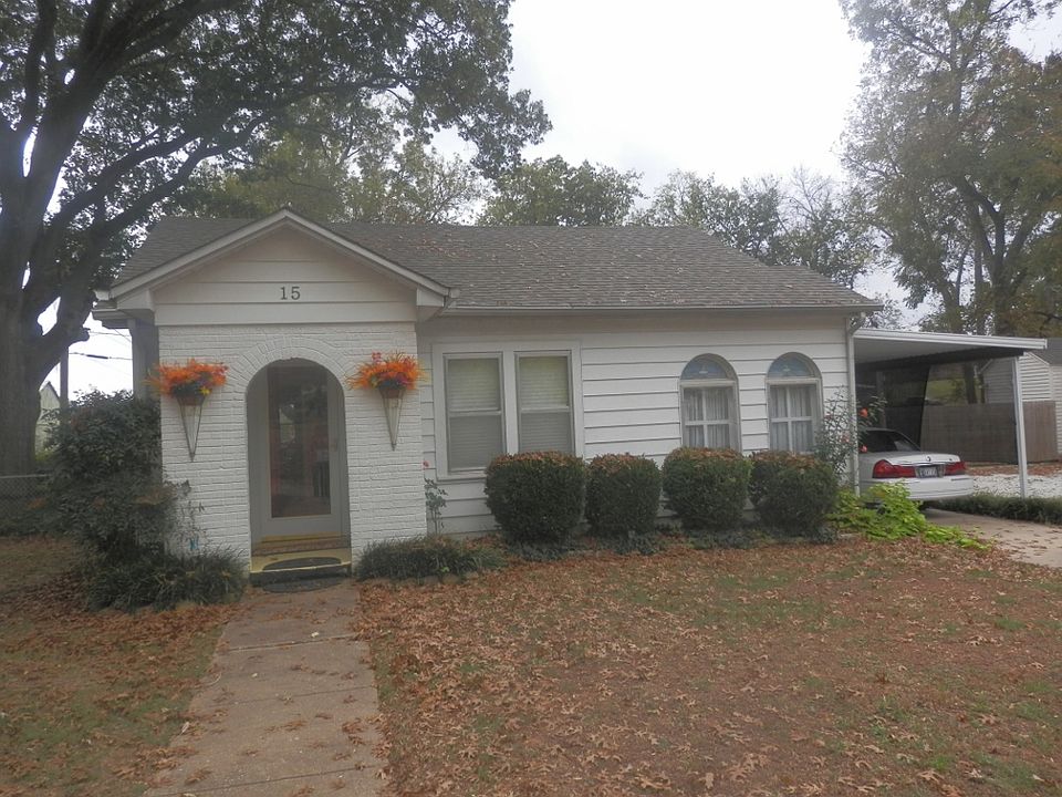 1st image of 15 Harber Ct