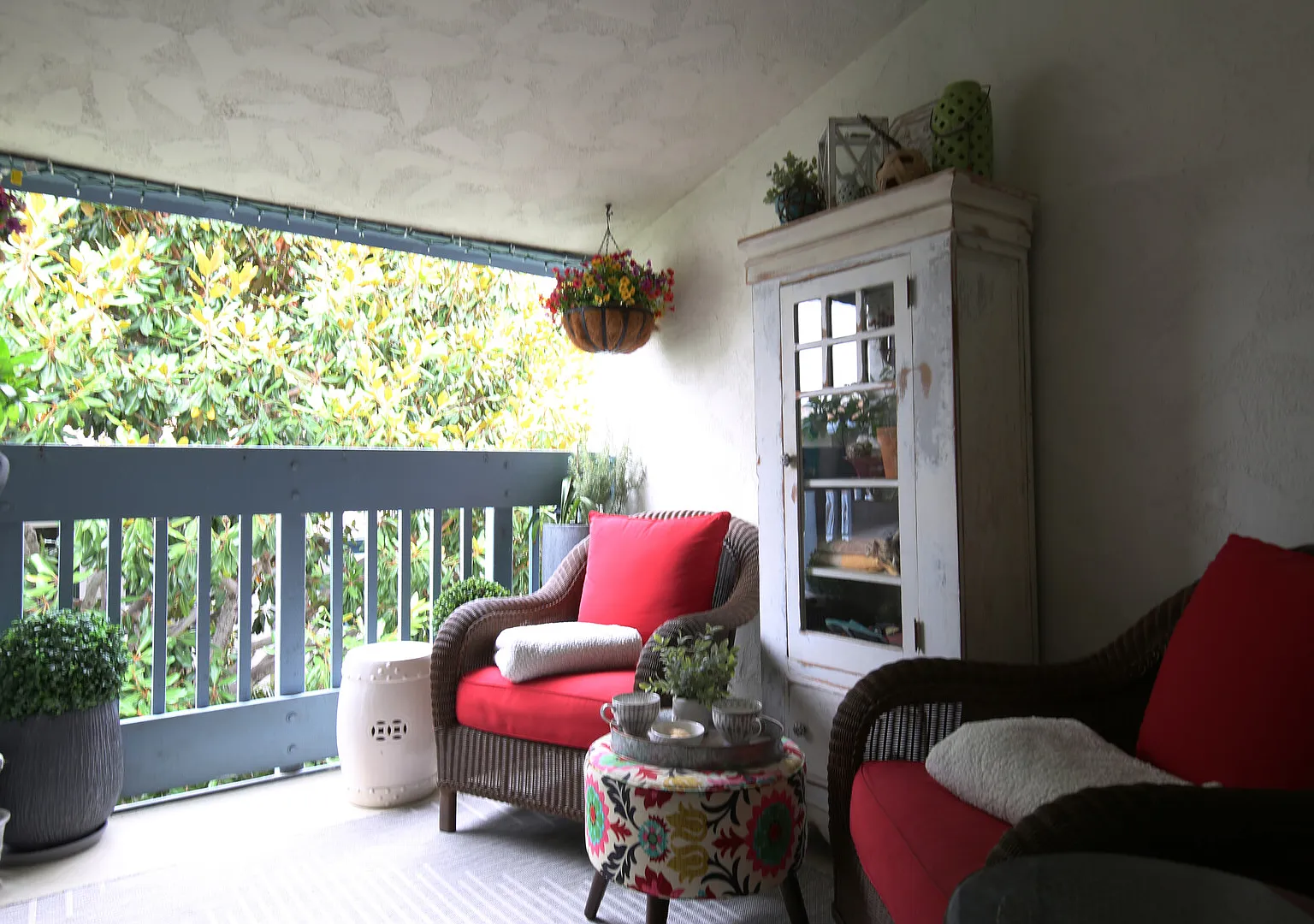 Fully Furnished - 3BD/2BA/1,252sqft - Redondo Beach — Photo 4