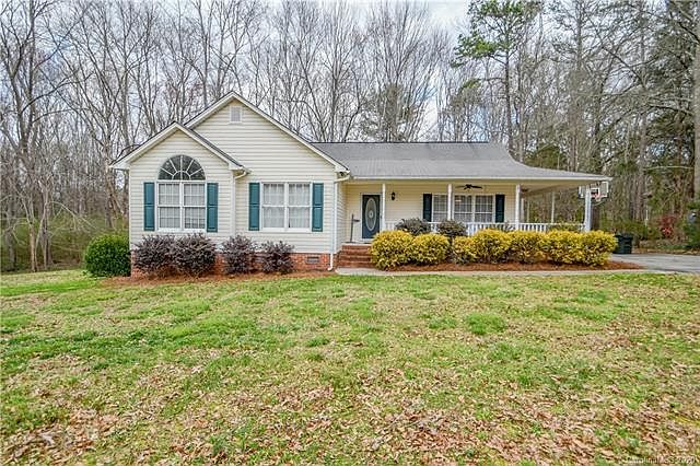 1st image of 2852 Chapman Cir