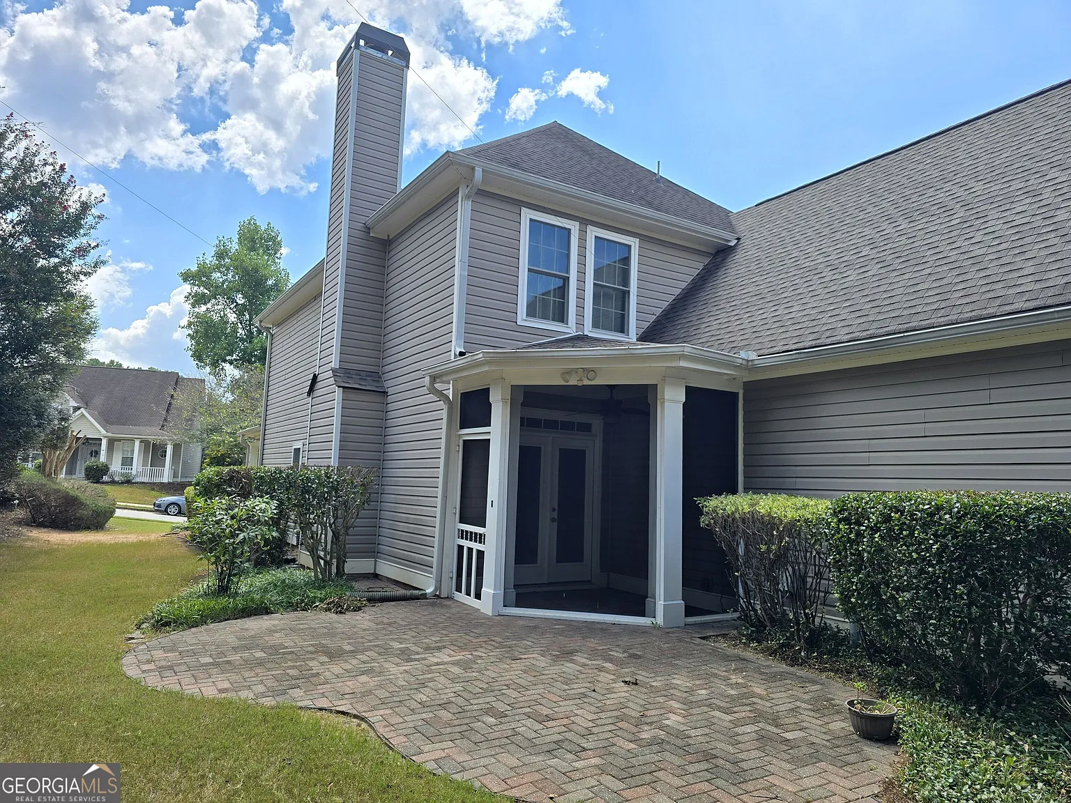 4 bed, 2.5 bath, 2128 sqft, $2,500 — Photo 3