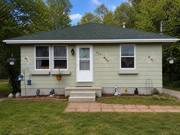 822 Mechanic St, Big Rapids, MI 49307