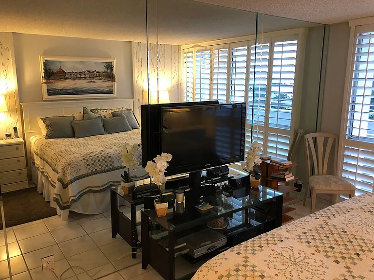 1730 Avenida Del Mundo #110 — Photo 2