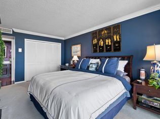 136 Lakeshore Dr APT 910, North Palm Beach, FL 33408