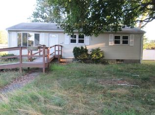 198 Asylum Rd, Warwick, RI 02886