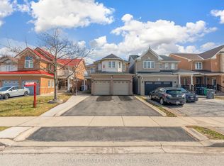 19 Vintage Gate, Brampton, ON L6X5C4
