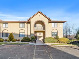 53 Omni Parc Dr, Nanuet, NY