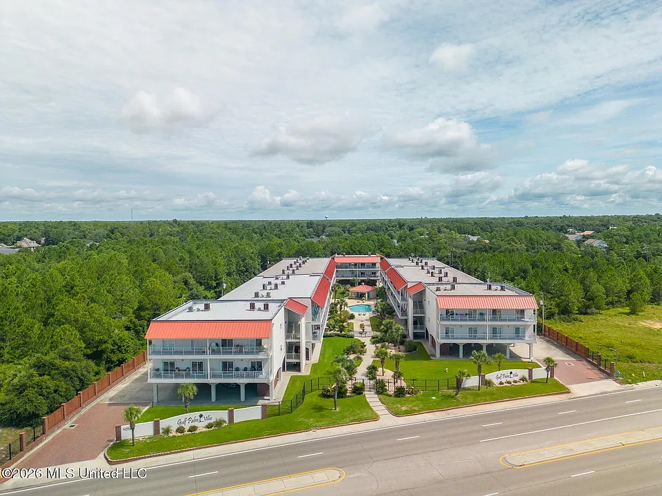 1453 E Beach Blvd #306