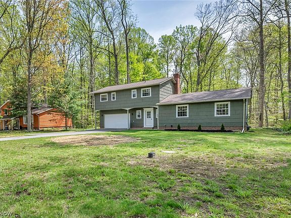 3rd image of 8556 Barbara Dr