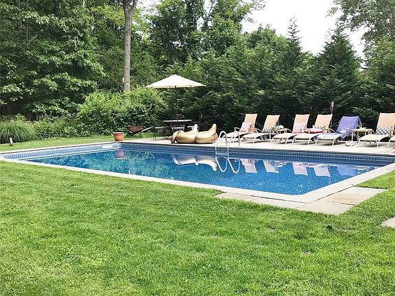 2nd image of 11 Matthews Dr
