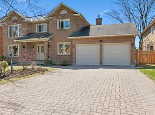 32 Marble Arch Cres, Ottawa, ON K2G5S3