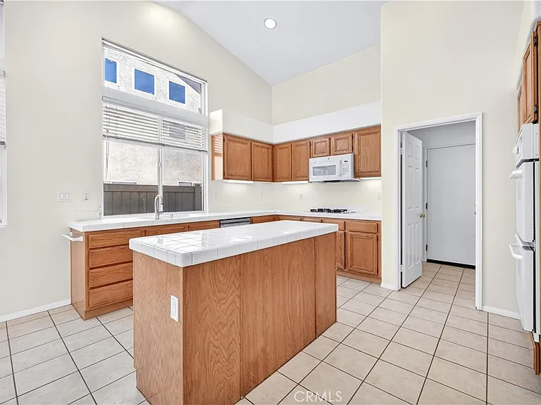 1699 Ramona Dr — Photo 21
