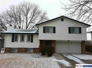 3834 N 95th St, Omaha, NE 68134