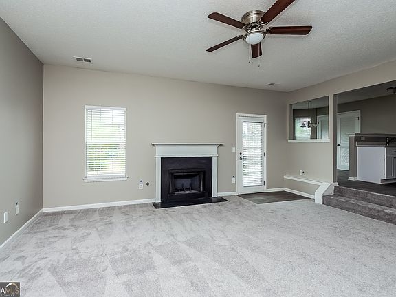 3rd image of 200 Bella Vista Ter