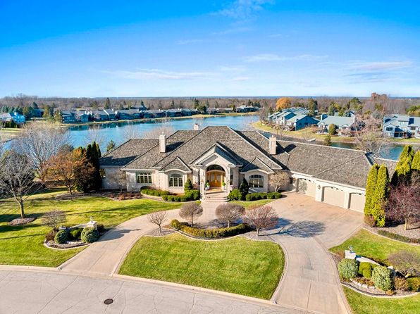 1605 E Sonata Dr, Green Bay, WI 54311