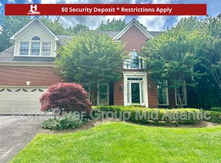 8308 Holly Haven Ln, Fairfax Station, VA 22039