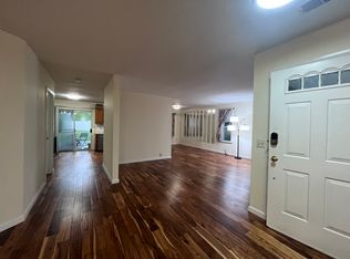 41 Woodbrooke Dr, Edison, NJ 08820