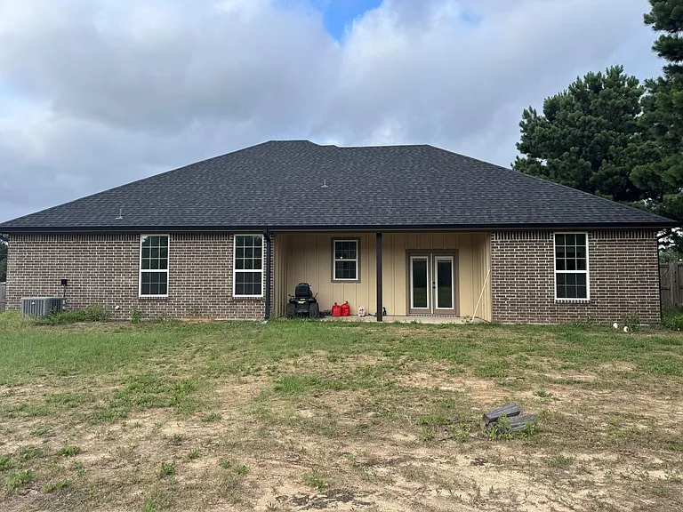 323 Eastdale Ln — Photo 17