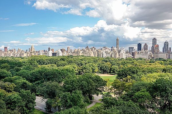 1st image of 25 Central Park W APT 18N