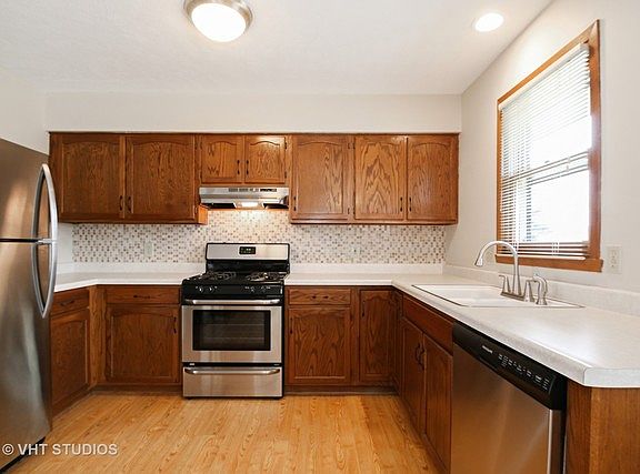 3rd image of 1016 Ashdown Pl