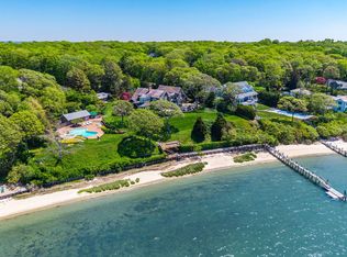 1350 W Cove Rd, Cutchogue, NY 11935