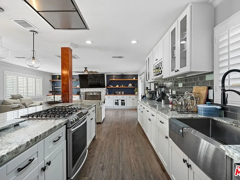 4631 W Avenue M8 — Photo 15