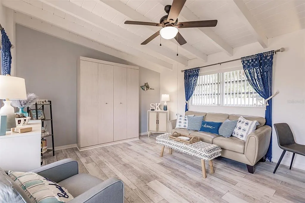 Studio, 1.0 bath, 435 sqft, $5,070 — Photo 4