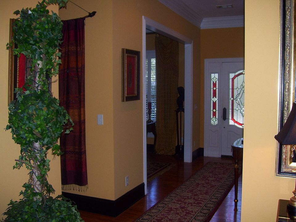 Front Entry Hallway View