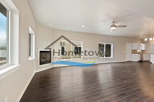 12116-1 W Wellington Ave Photo 1