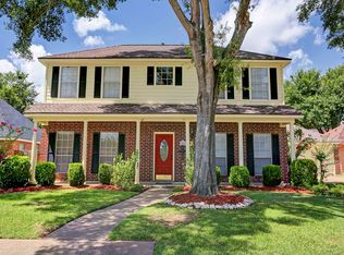 605 Westview Terrace Dr, Sealy, TX 77474