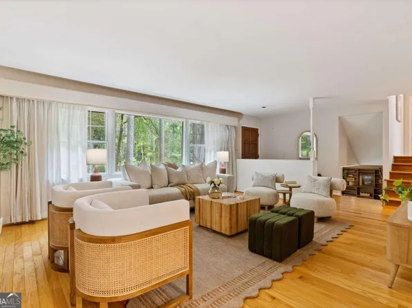 3389 Lori Ln, Doraville, GA 30340