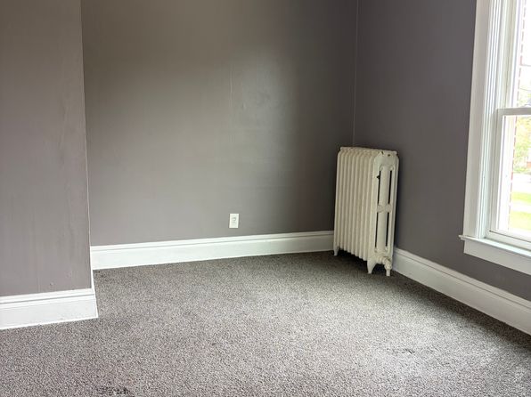 510 Oliver St APT 3