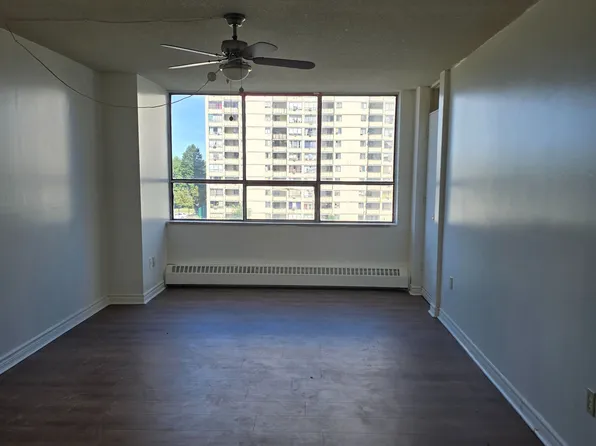 340 Dixon Rd #504, Toronto, ON M9R 1T1