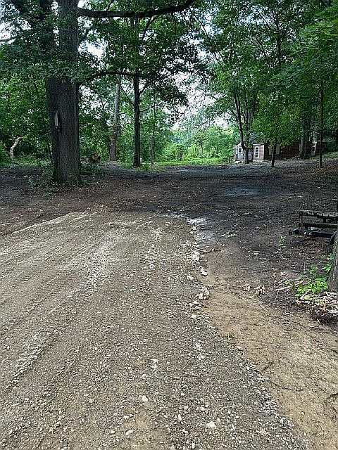 1st image of 301 Loma Dr