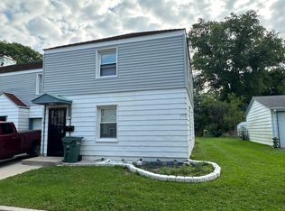 5610 Berry Ct #5610, Greendale, WI 53129