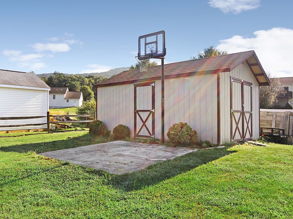 3772 Mountain Shadow Dr, Fayetteville, PA 17222 Zillow