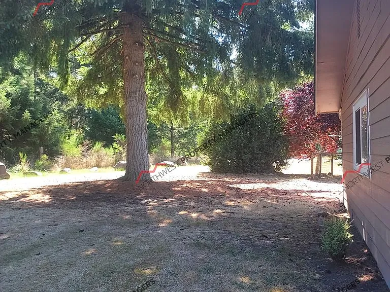 7149 Meridian Rd SE — Photo 3