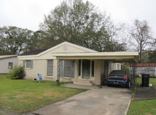 511 Hubertville Rd, Jeanerette, LA 70544