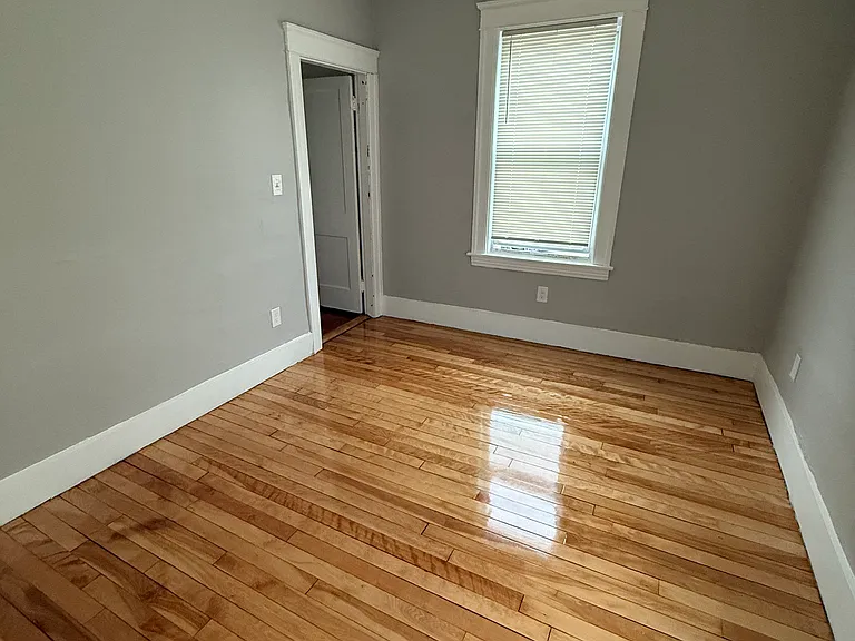 4 Irene St #2 — Photo 9