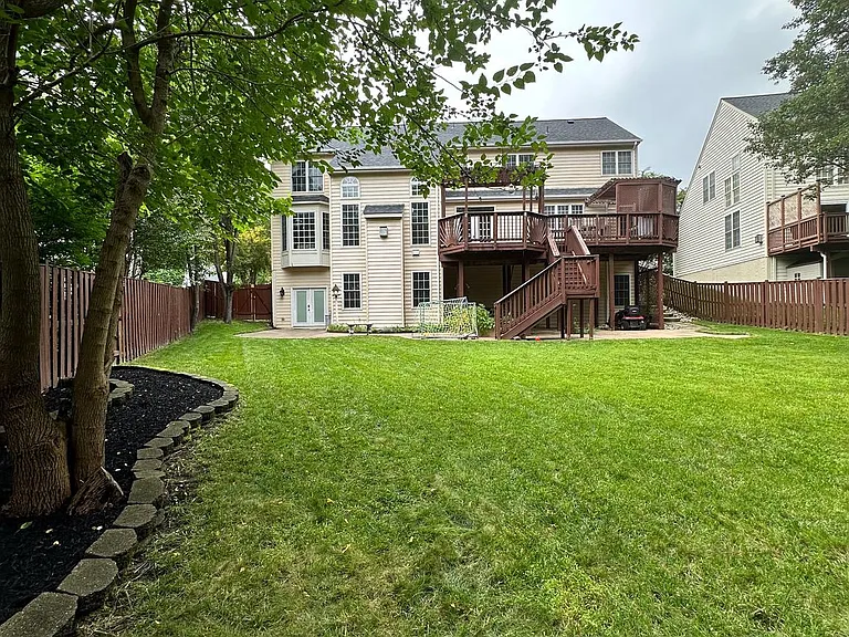 9255 Bowers Brook Pl — Photo 5