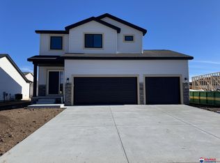 11670 N 145th St, Waverly, NE 68462